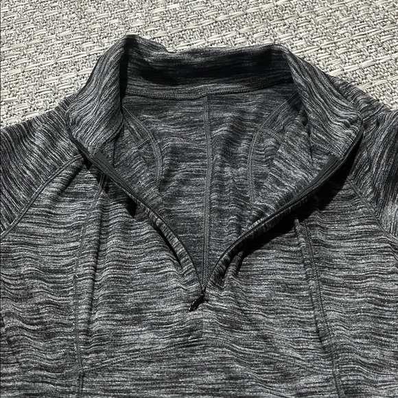 Lululemon | Quarter Zip Sweater - Picture 5 of 16